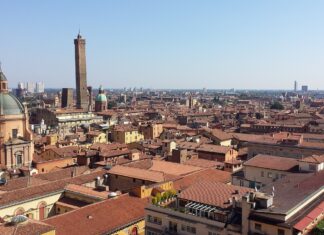 vivere a bologna